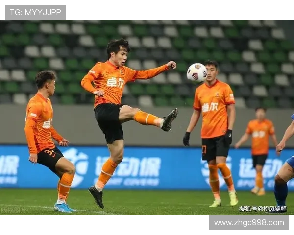 武汉攀岩队创新防反策略助力竞技水平提升与团队协作发展