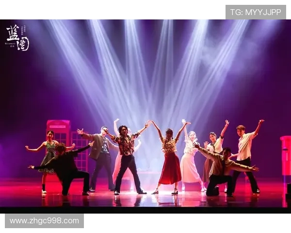 深圳街舞队的成长之路:从默默无闻到舞动全城的奋斗历程 深圳街舞队的成长之路:从默默无闻到舞动全城的奋斗历程