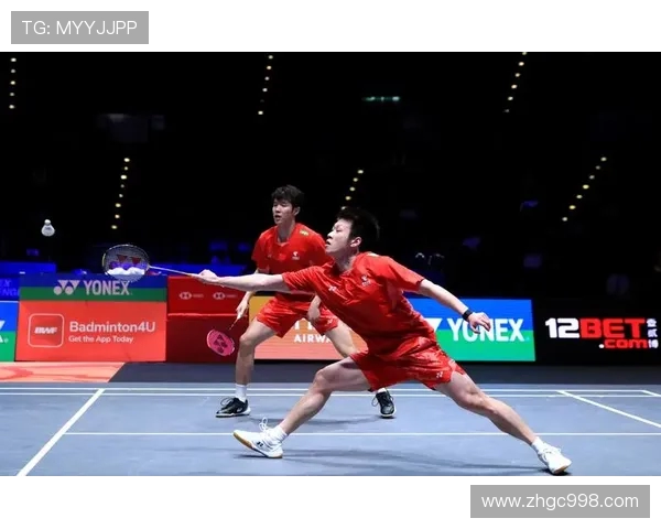 重庆羽毛球队在邀请赛中的默契配合与战术分析